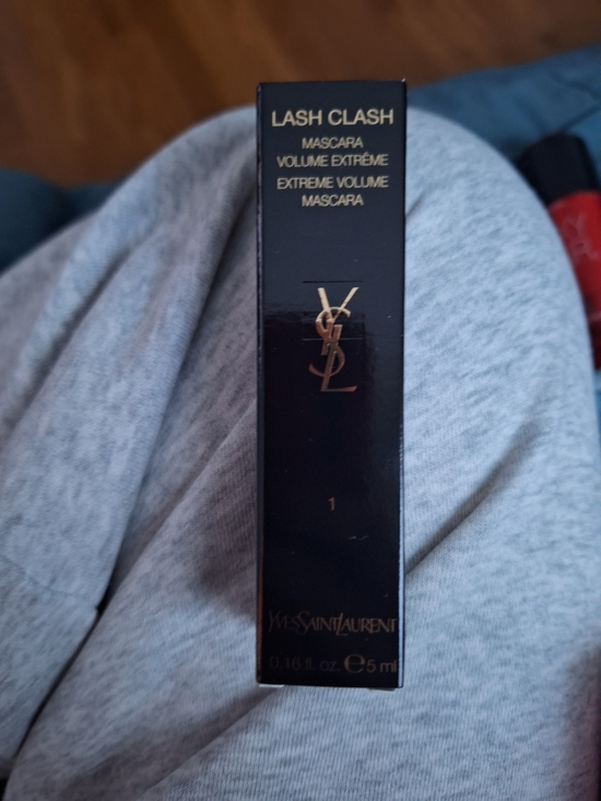 Yves Saint Laurent Other - Yves Saint Laurent Lash Clash Extreme Volume Mascara - Black